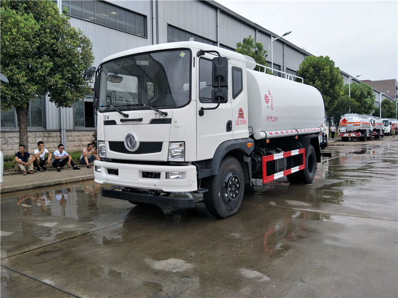 東風(fēng)T3型13方灑水車